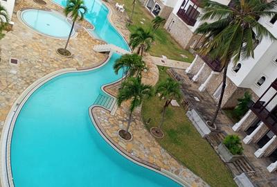 4 Bed Apartment with En Suite in Nyali Area - 2