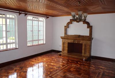 4 Bed Townhouse with Garden in Nyari - 2