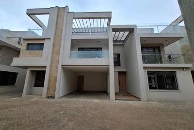 5 Bed Townhouse with En Suite in Lavington