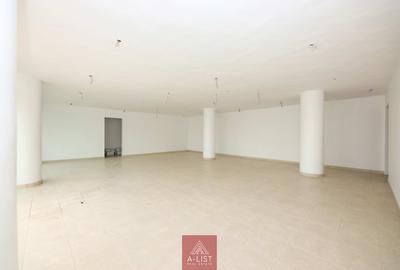 2,040 ft² Commercial Property with Service Charge Included at Woodvale Close - 3