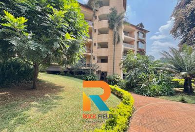 3 Bed Apartment with En Suite in Brookside