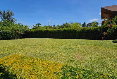 5 Bed House with En Suite in Runda - 3