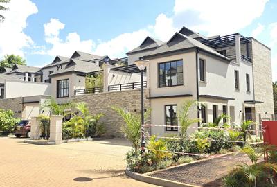 4 Bed Townhouse with En Suite in Runda