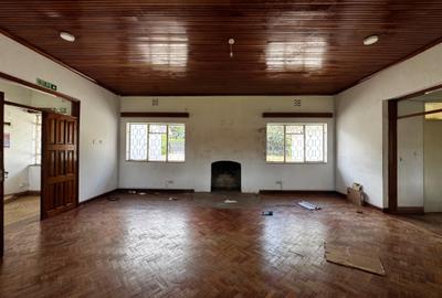 1 ac Commercial Property with Parking in Riverside