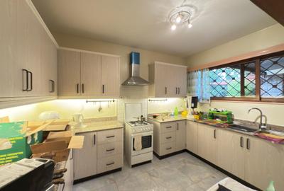 4 Bed House with En Suite at Lavington - 4