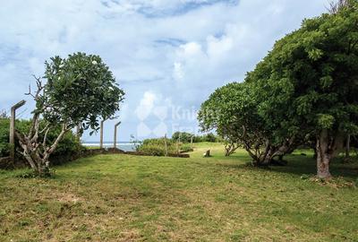 4.42 ac Land at Kuruwitu