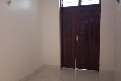 3 Bed Apartment with En Suite in Nyali Area - 2