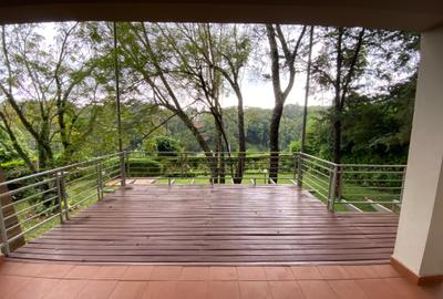 4 Bed Townhouse with En Suite in Kitisuru