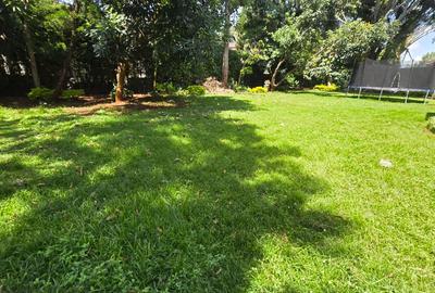 5 Bed House with En Suite in Runda