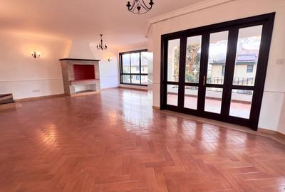 3 Bed Villa with En Suite at Westlands