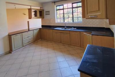 3 Bed Apartment with En Suite at Riverside Drive