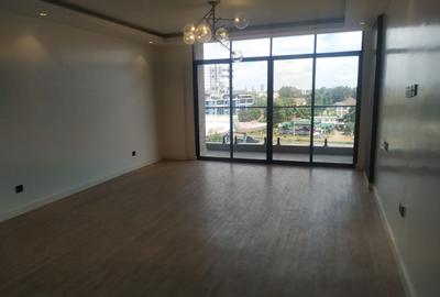Serviced 2 Bed Apartment with En Suite in Brookside