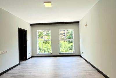 Serviced 3 Bed Apartment with En Suite at Riverside Drive - 2