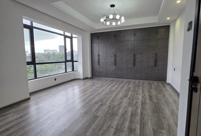 Serviced 3 Bed Apartment with En Suite in Kileleshwa