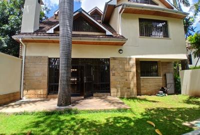 5 Bed Townhouse with En Suite at Lavington - 2
