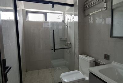 2 Bed Apartment with En Suite at Westlands Road - 2