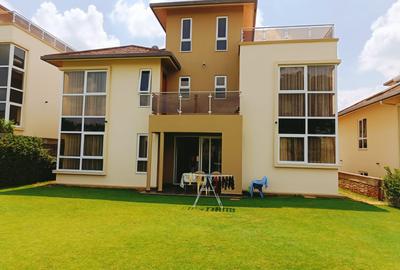 4 Bed Townhouse with En Suite in Kiambu Road
