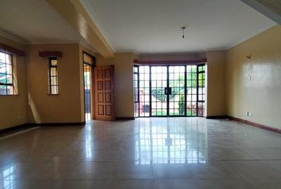 4 Bed Townhouse with En Suite in South B