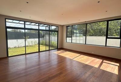 5 Bed Townhouse with En Suite at Lavington Manyani - 4