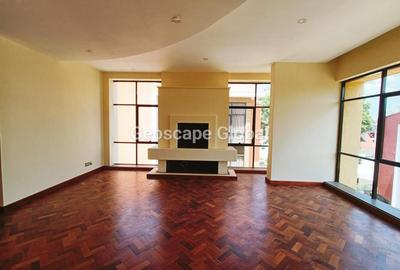 4 Bed Townhouse with En Suite at Lavington