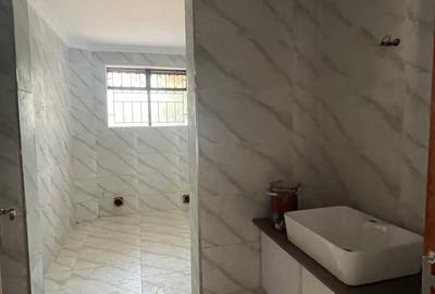 Commercial Property with Service Charge Included at Camellia Close ( Un Avenue)