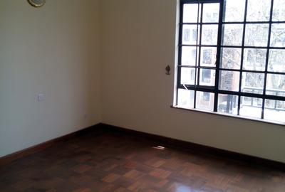 3 Bed Apartment with En Suite at Riverside Drive