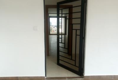 2 Bed Apartment with En Suite in Westlands Area