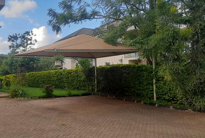 4 Bed Villa with En Suite at Ridgeways