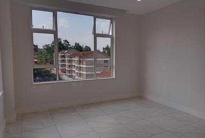 2 Bed Apartment with En Suite in Westlands Area