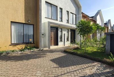 4 Bed Townhouse with En Suite at Off Katani Road