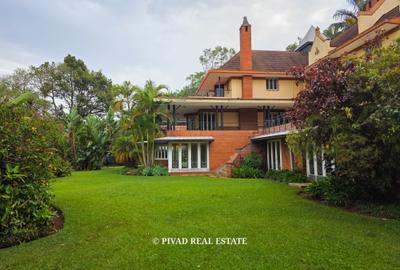 5 Bed House with Swimming Pool in Muthaiga