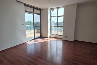 3 Bed Apartment with En Suite in Parklands - 4