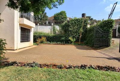 4 Bed Townhouse with En Suite in Kiambu Road