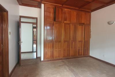 5 Bed House with En Suite at Kileleshwa