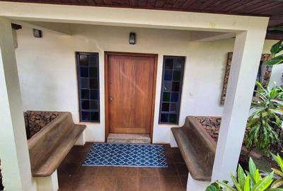 4 Bed House with En Suite at Runda