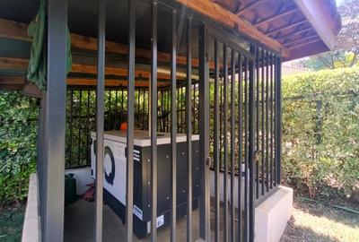 5 Bed Townhouse with En Suite in Rosslyn