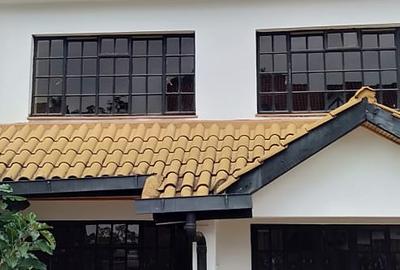5 Bed Townhouse with En Suite at Brookside