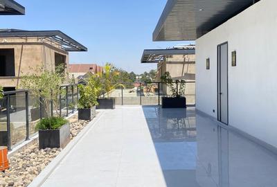 5 Bed Villa with En Suite in Lavington - 3