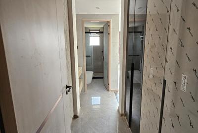 3 Bed Apartment with En Suite in Riverside - 4