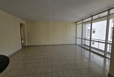 3 Bed Apartment with En Suite in Lavington