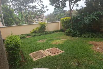 5 Bed Townhouse with En Suite at Lavington