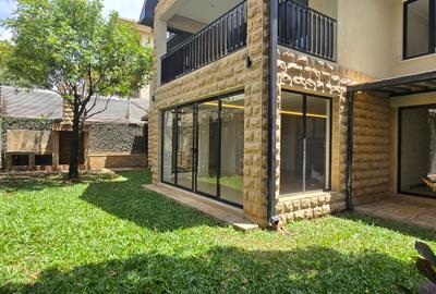 5 Bed House with En Suite at Lavington Green - 4