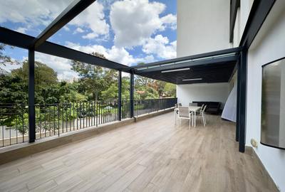 Serviced 3 Bed Apartment with Swimming Pool in Dennis Pritt - 2