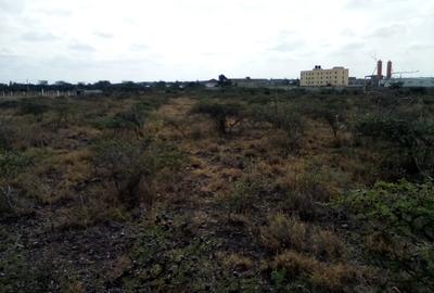 20 ac Land at Namanga Rd