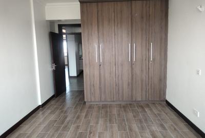 3 Bed Apartment with Backup Generator at Few Minutes Drive To Gigiri