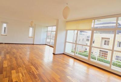 5 Bed Townhouse with En Suite in Lavington