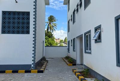 Serviced 2 Bed Apartment with En Suite in Mtwapa