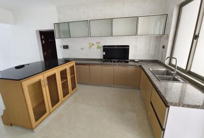 2 Bed Apartment with Swimming Pool in Kileleshwa