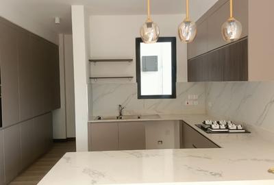 3 Bed Apartment with En Suite in Gigiri