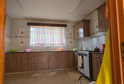 4 Bed House with En Suite in Kiambu Road - 4